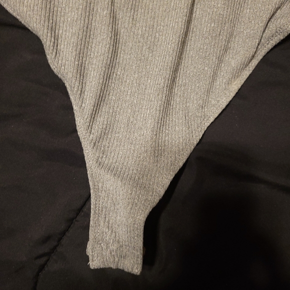 Top - Picture 4 of 4